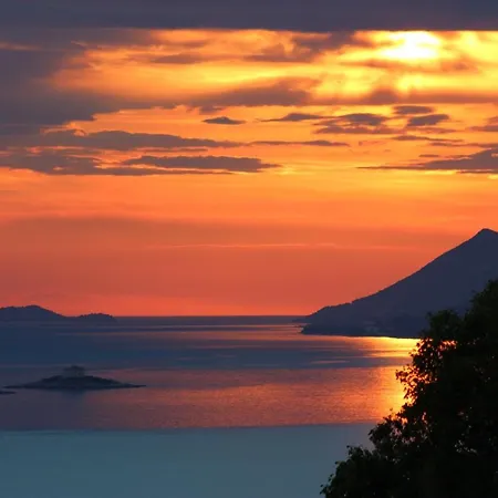 Lejlighed With Hot Tub Borje, Peljesac - 21496 *