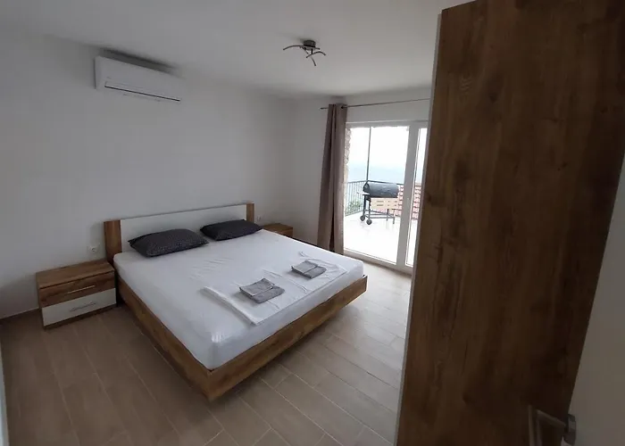 With Parking Space Borje, Peljesac - 21496 Apartment